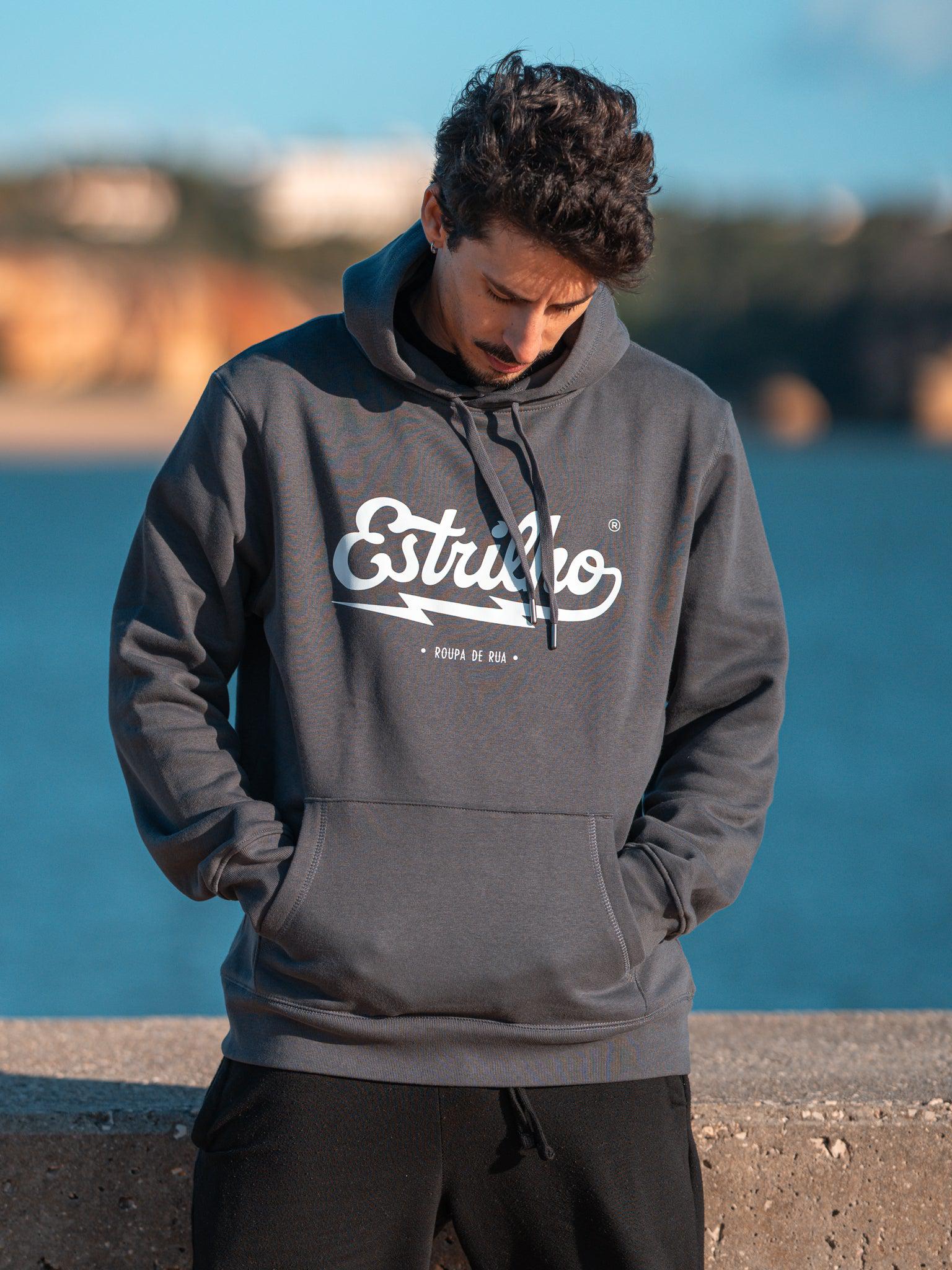 Hoodie Asfalto com Logotipo Branco - Estrilho-Estrilho